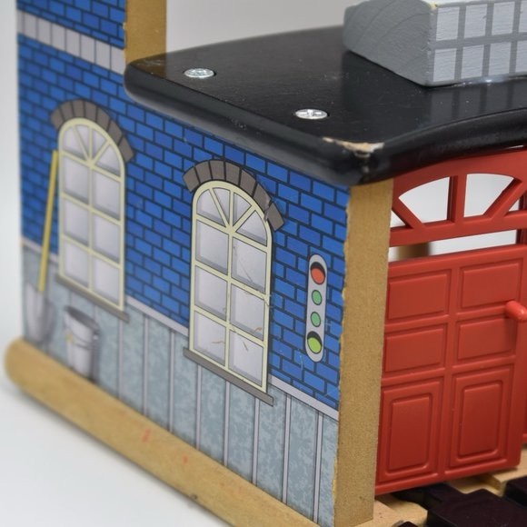 Imaginarium Wooden Train Railway Toys R Us Roundhouse Shed Friends - Picture 7 of 8